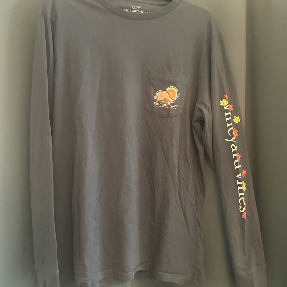 Vineyard Vines Gray Long Sleeve with Colorful Graphic